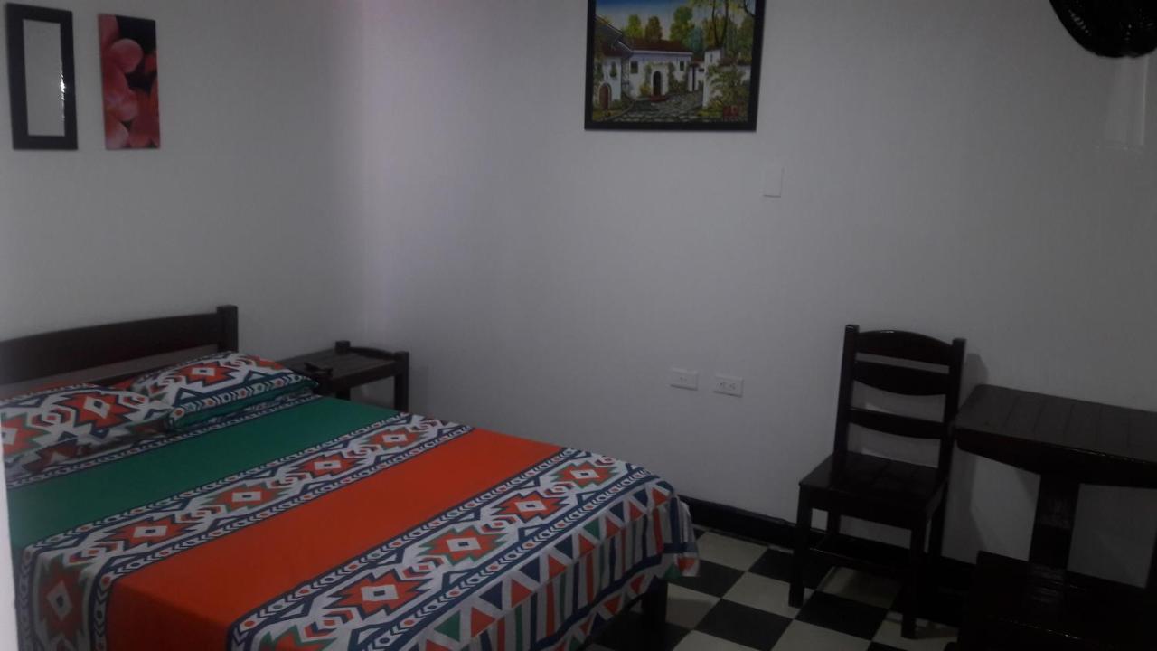 Hospedaje Santa Barbara Буга Екстериор снимка