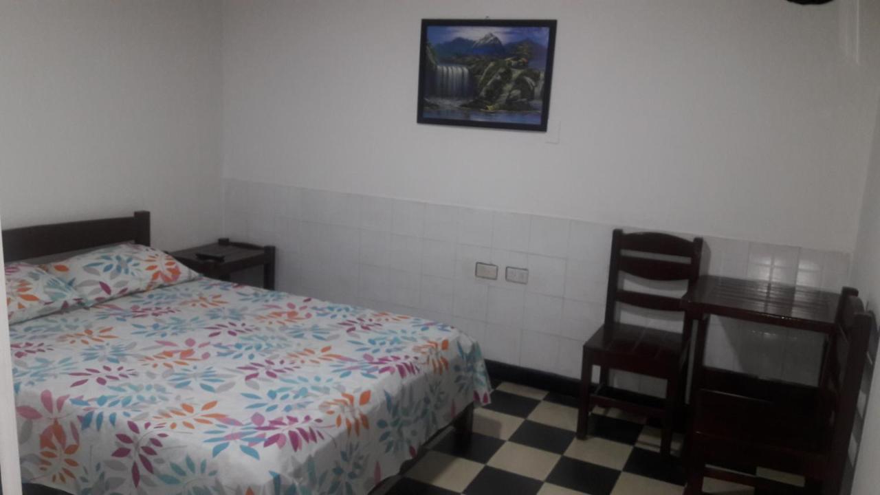 Hospedaje Santa Barbara Буга Екстериор снимка