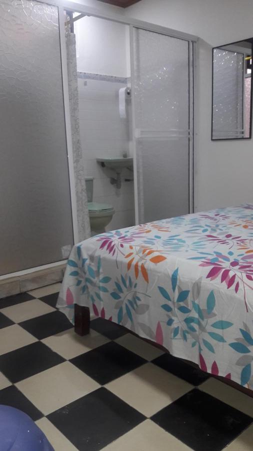 Hospedaje Santa Barbara Буга Екстериор снимка